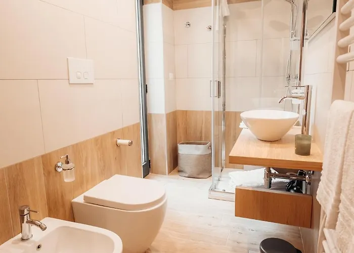 Lulu House Дом отдыха Лечче