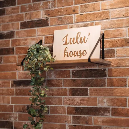 Lulu House *